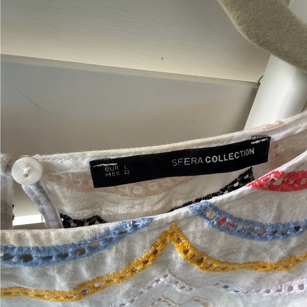 Elegant Multicolor Wave Pattern Blouse - image 2